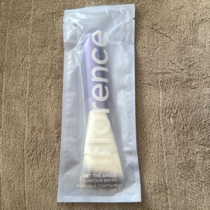 BRAND NEW FLORENCE BY MILLS CONTOUR BRUSH